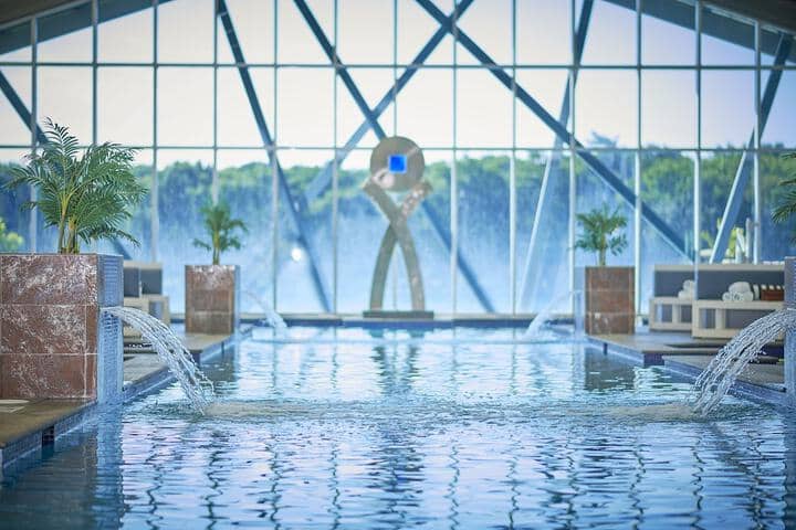 Pool 42 of 76